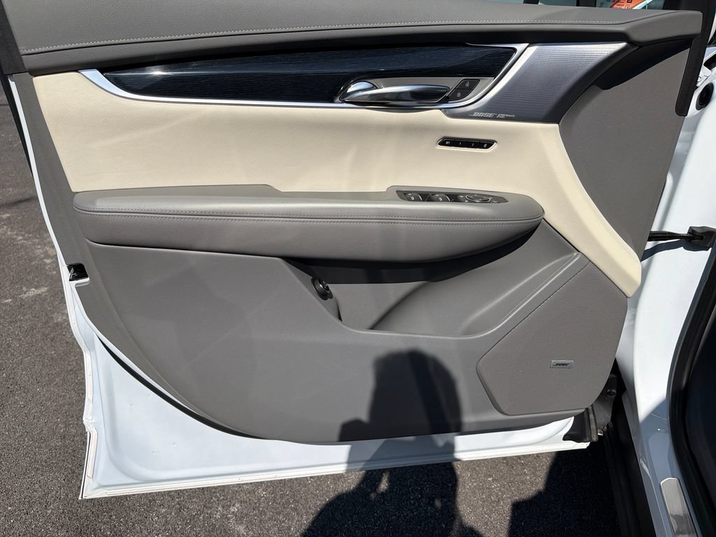 Certified 2024 Cadillac XT6 Premium Luxury w/ Technology Package AWD/4WD image 12