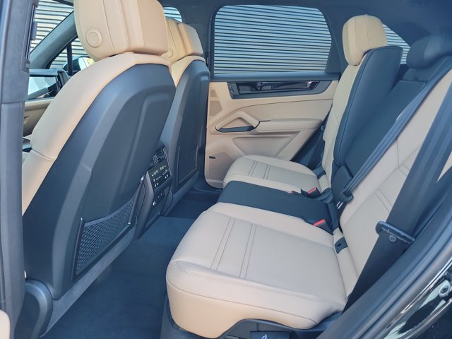 New 2026 Porsche Cayenne GTS AWD/4WD image 13