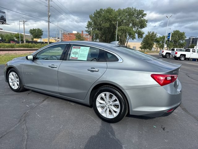 Used 2025 Chevrolet Malibu LT FWD image 3