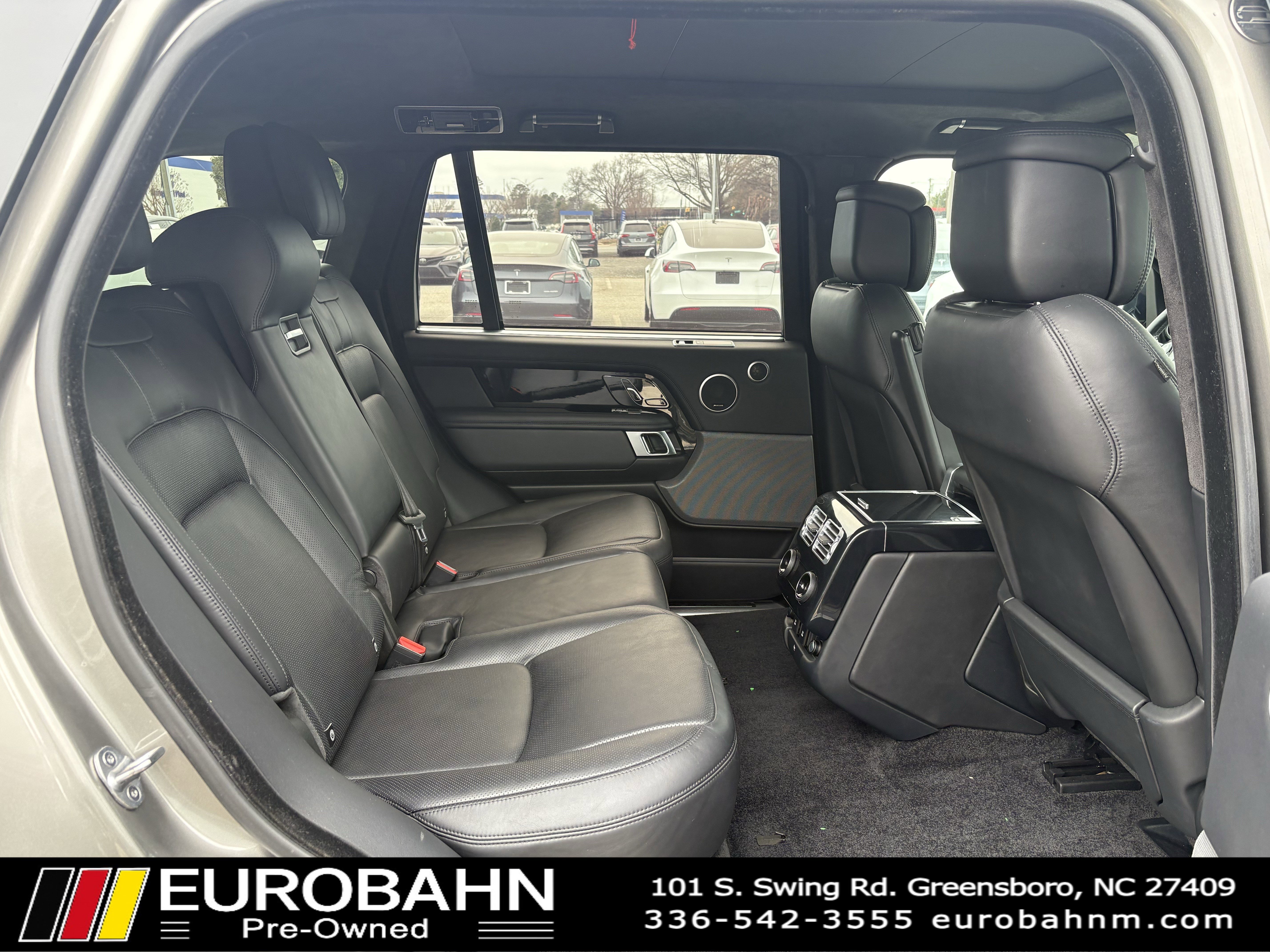 Used 2019 Land Rover Range Rover Long Wheelbase Supercharged image 12