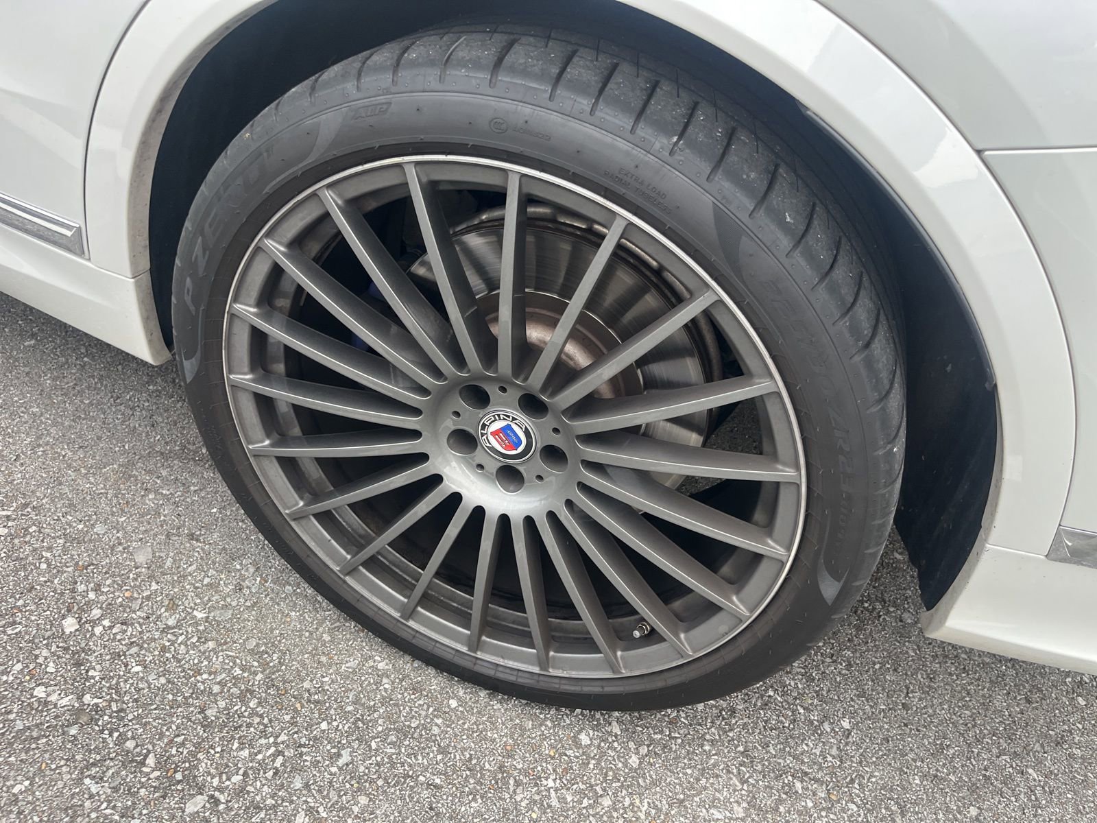 Used 2021 BMW ALPINA XB7 image 11