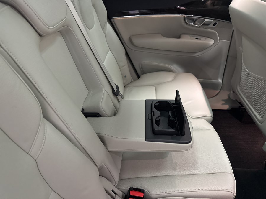 Used 2017 Volvo XC90 T6 Momentum w/ Vision Package AWD/4WD image 14