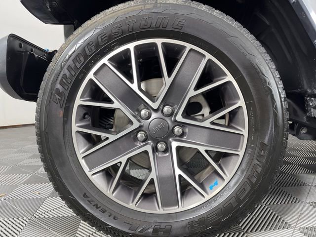 Used 2023 Jeep Wrangler Unlimited Sahara w/ Cold Weather Group image 12