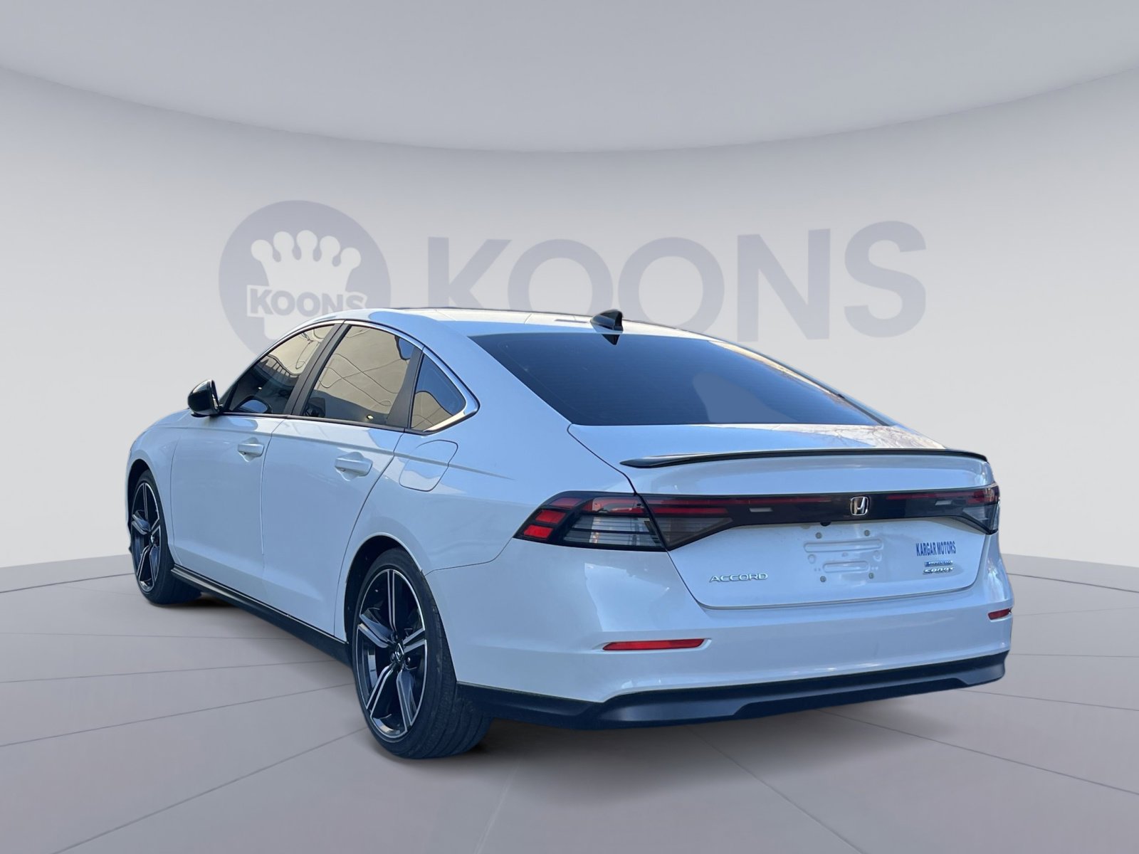 Used 2024 Honda Accord Sport image 4