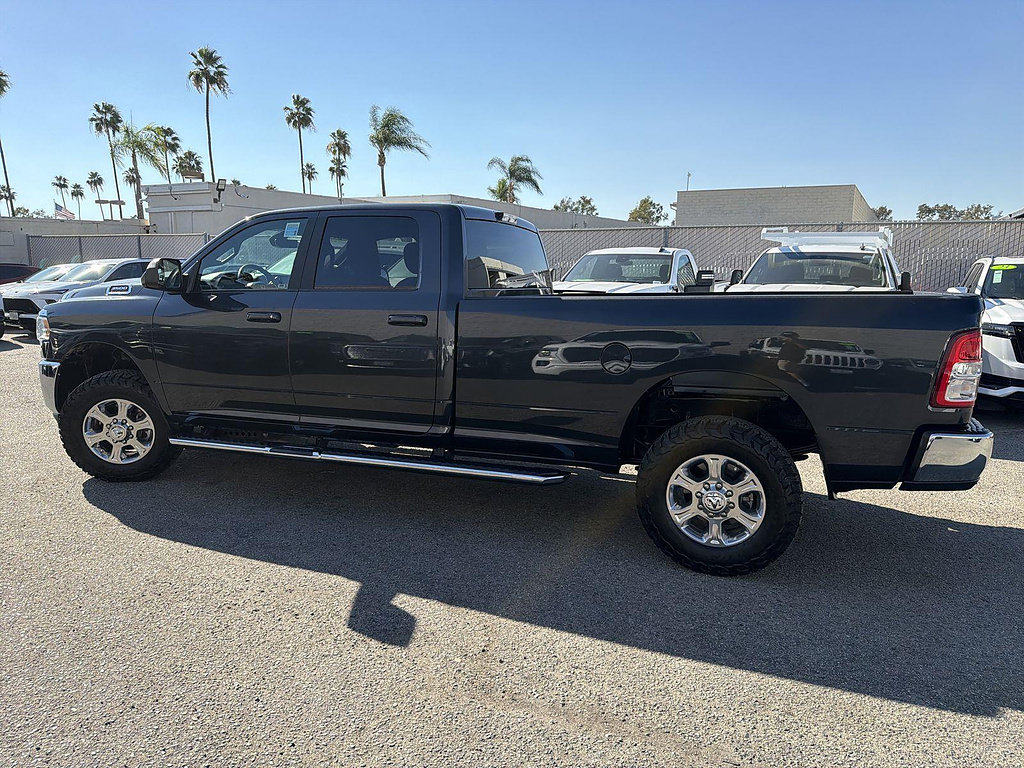 Used 2021 RAM 3500 Big Horn w/ Level 1 Equipment Group AWD/4WD image 8