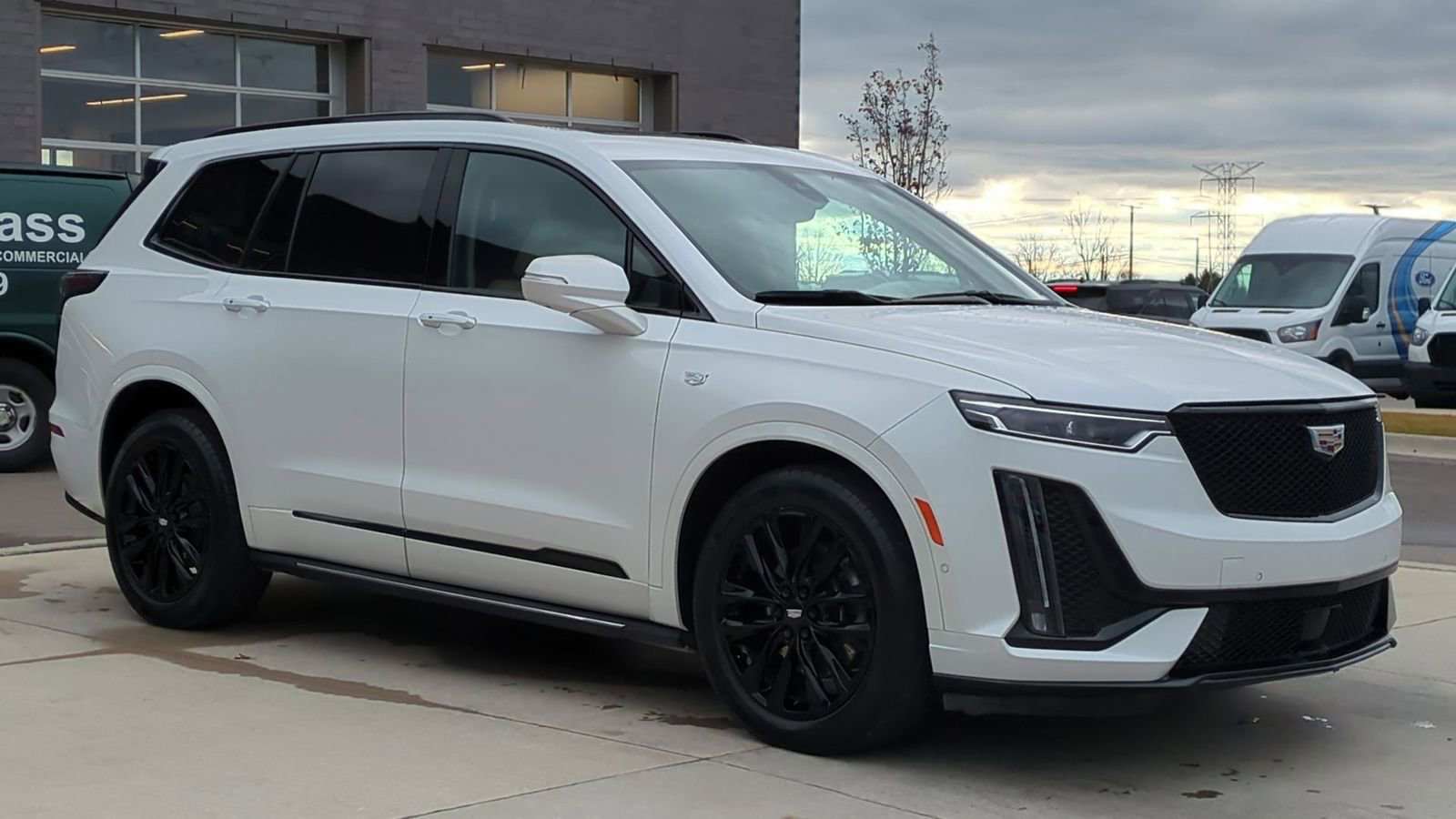 Used 2021 Cadillac XT6 Sport w/ LPO, ONYX Package image 9