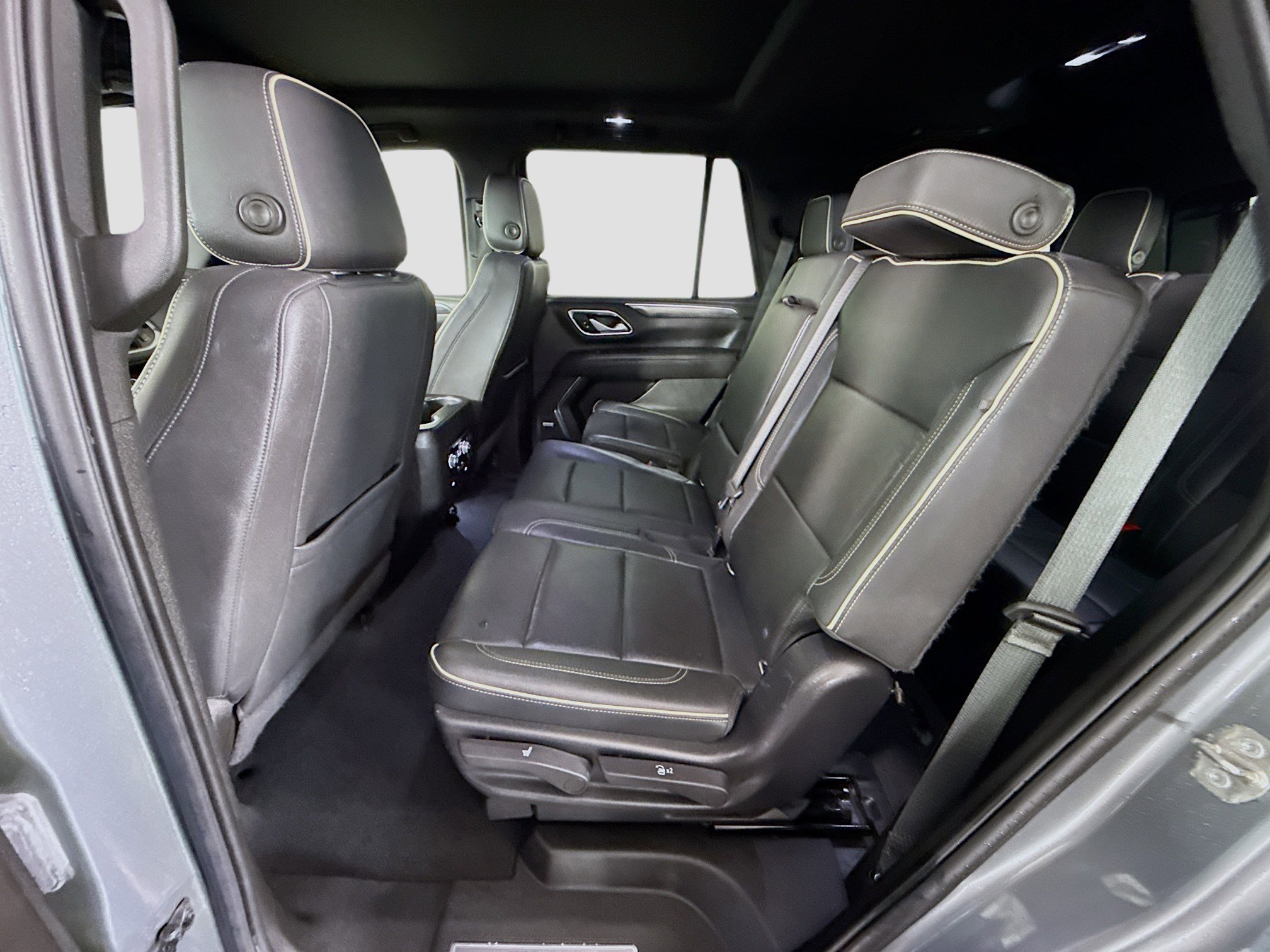 Used 2022 GMC Yukon SLT AWD/4WD image 26
