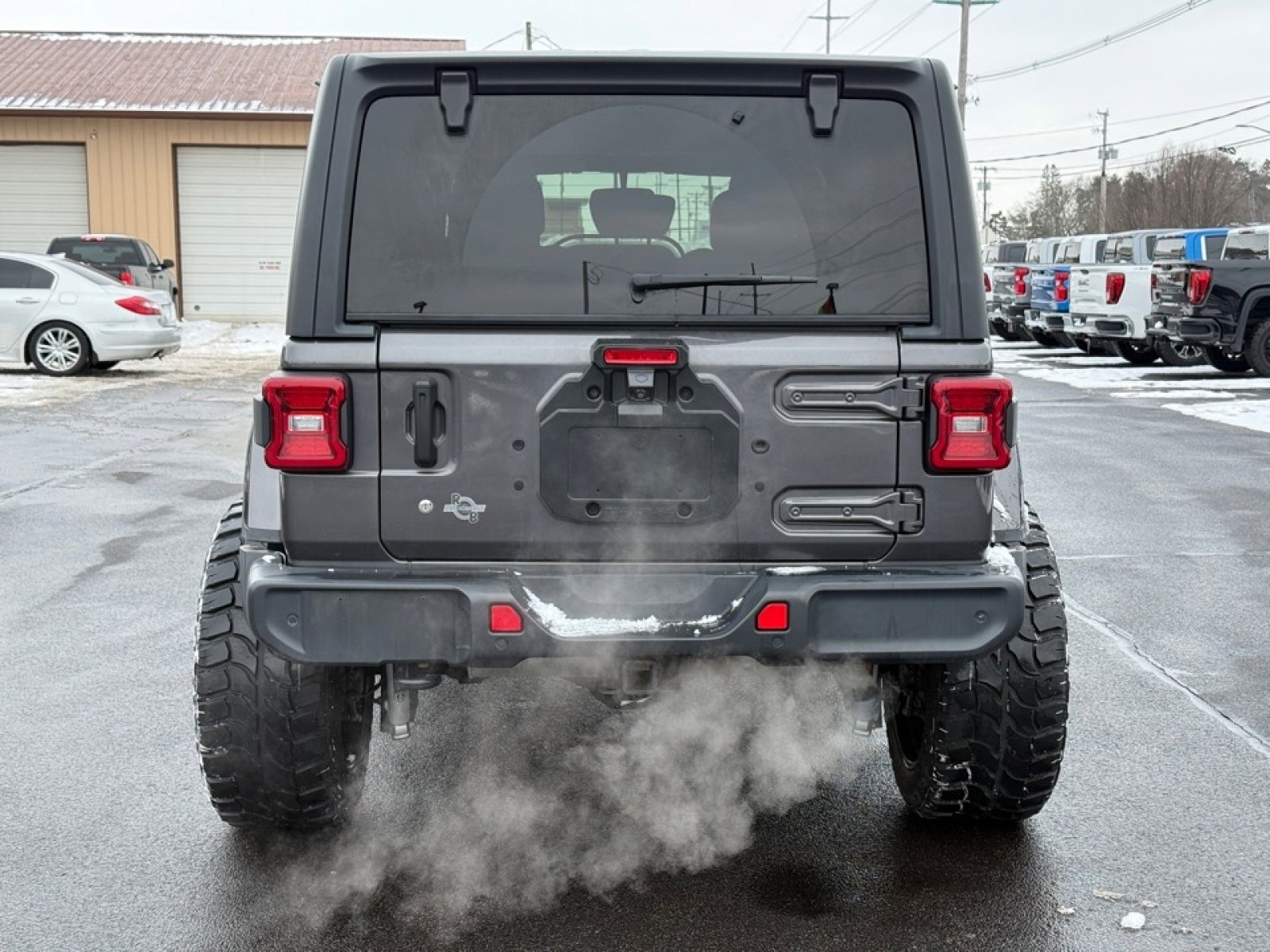 Used 2019 Jeep Wrangler Unlimited Sahara w/ Safety Group image 7