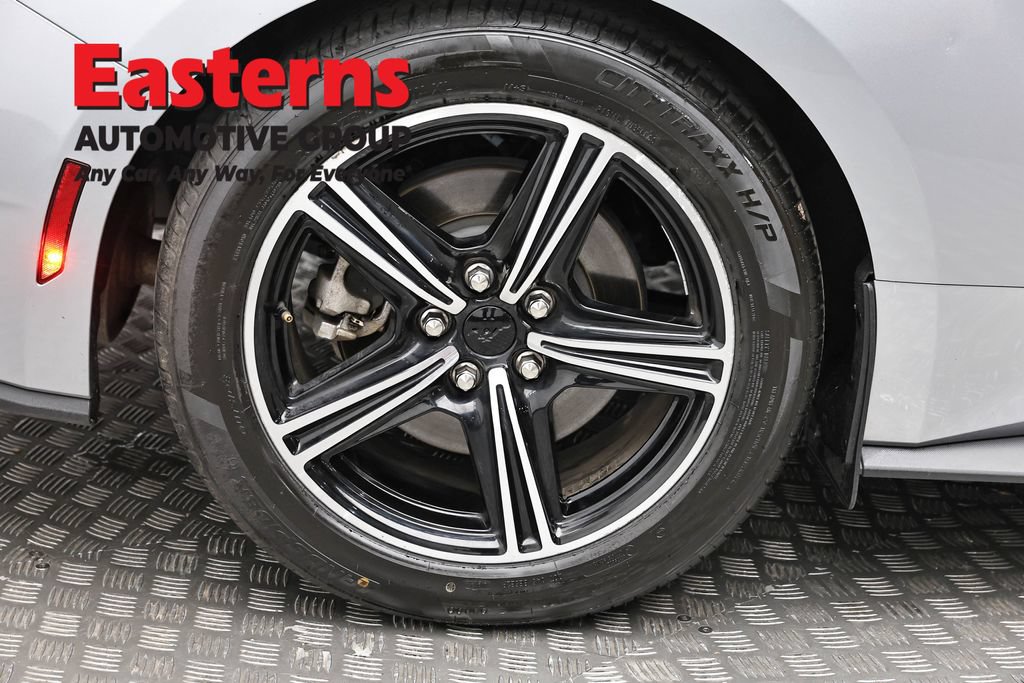 Used 2025 Ford Mustang Premium RWD image 28