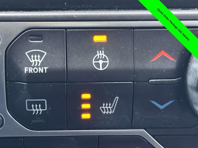 Used 2023 Jeep Wrangler Sahara w/ Cold Weather Group image 17