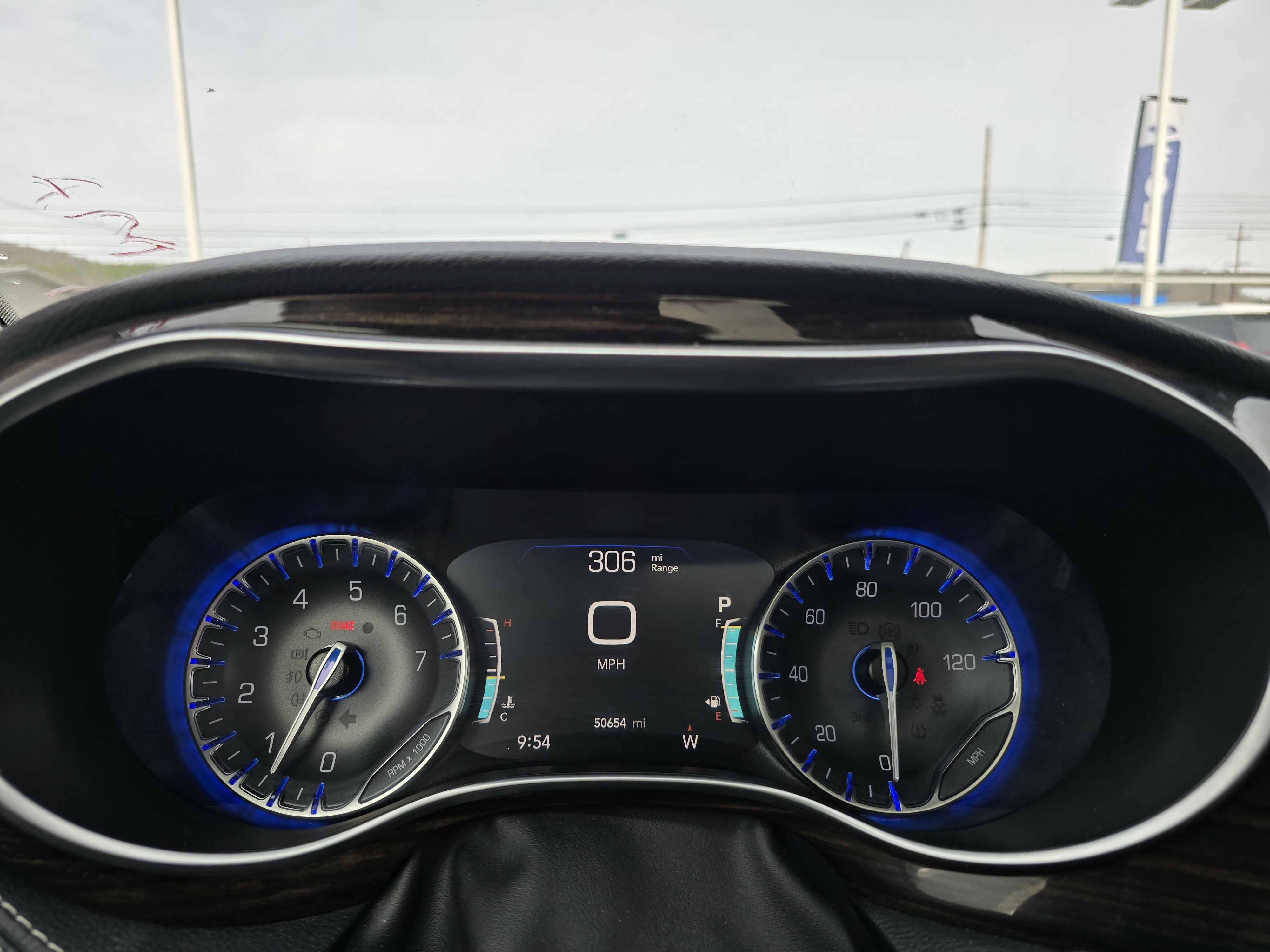 Used 2023 Chrysler Pacifica Limited FWD image 24