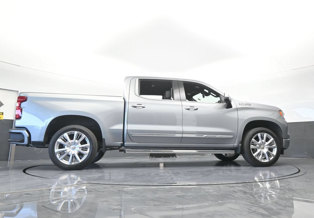 Used 2024 Chevrolet Silverado 1500 High Country w/ Technology Package AWD/4WD image 76