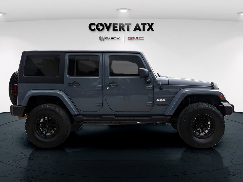 Used 2015 Jeep Wrangler Unlimited Sahara w/ Connectivity Group AWD/4WD image 8