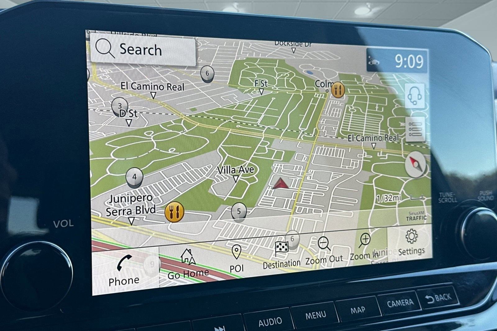 Used 2024 Nissan Pathfinder SL image 21