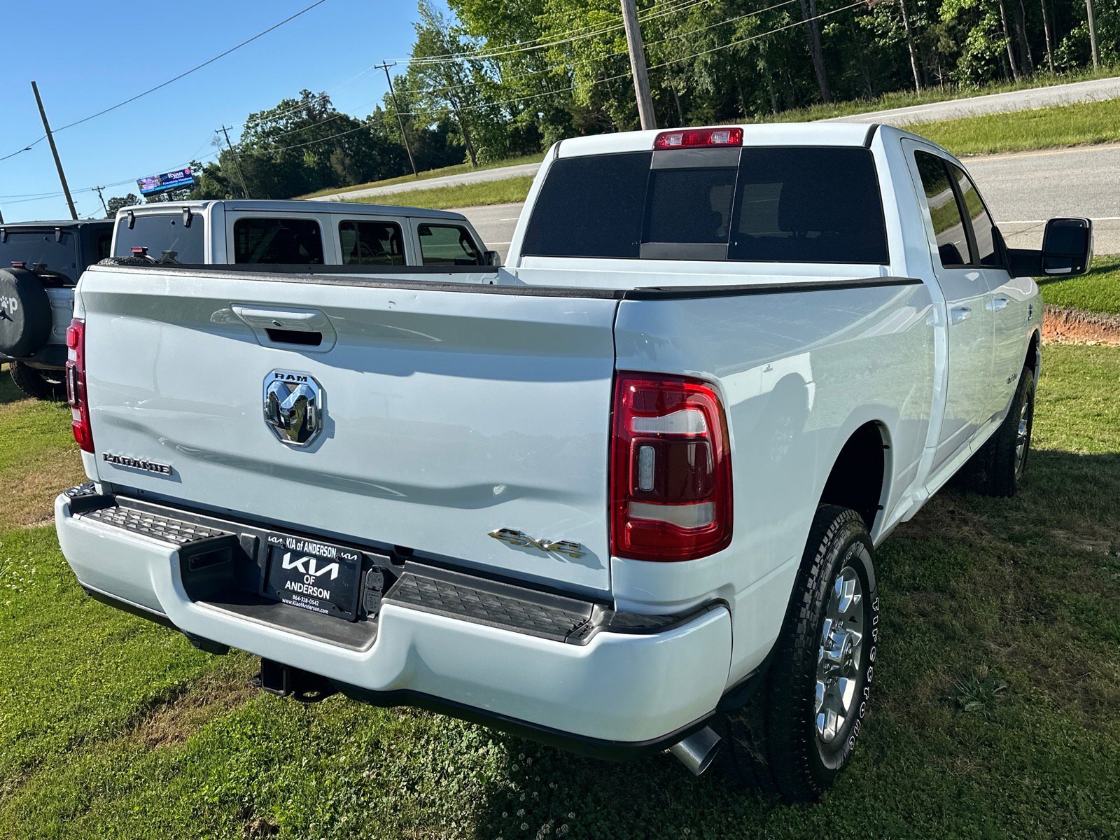 Used 2024 RAM 2500 Laramie w/ Safety Group AWD/4WD image 3