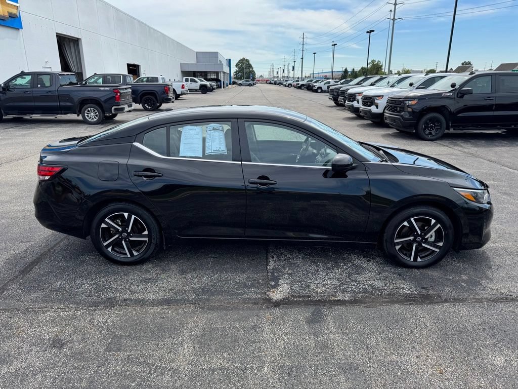 Used 2025 Nissan Sentra SV FWD image 8