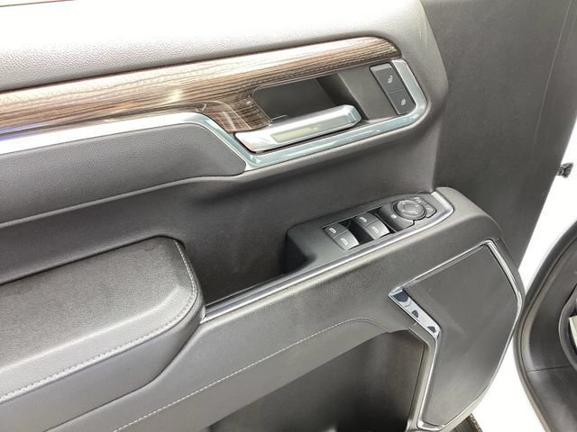 Used 2023 Chevrolet Silverado 1500 RST AWD/4WD image 17