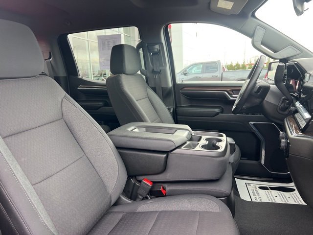 Used 2024 Chevrolet Silverado 1500 LT image 28