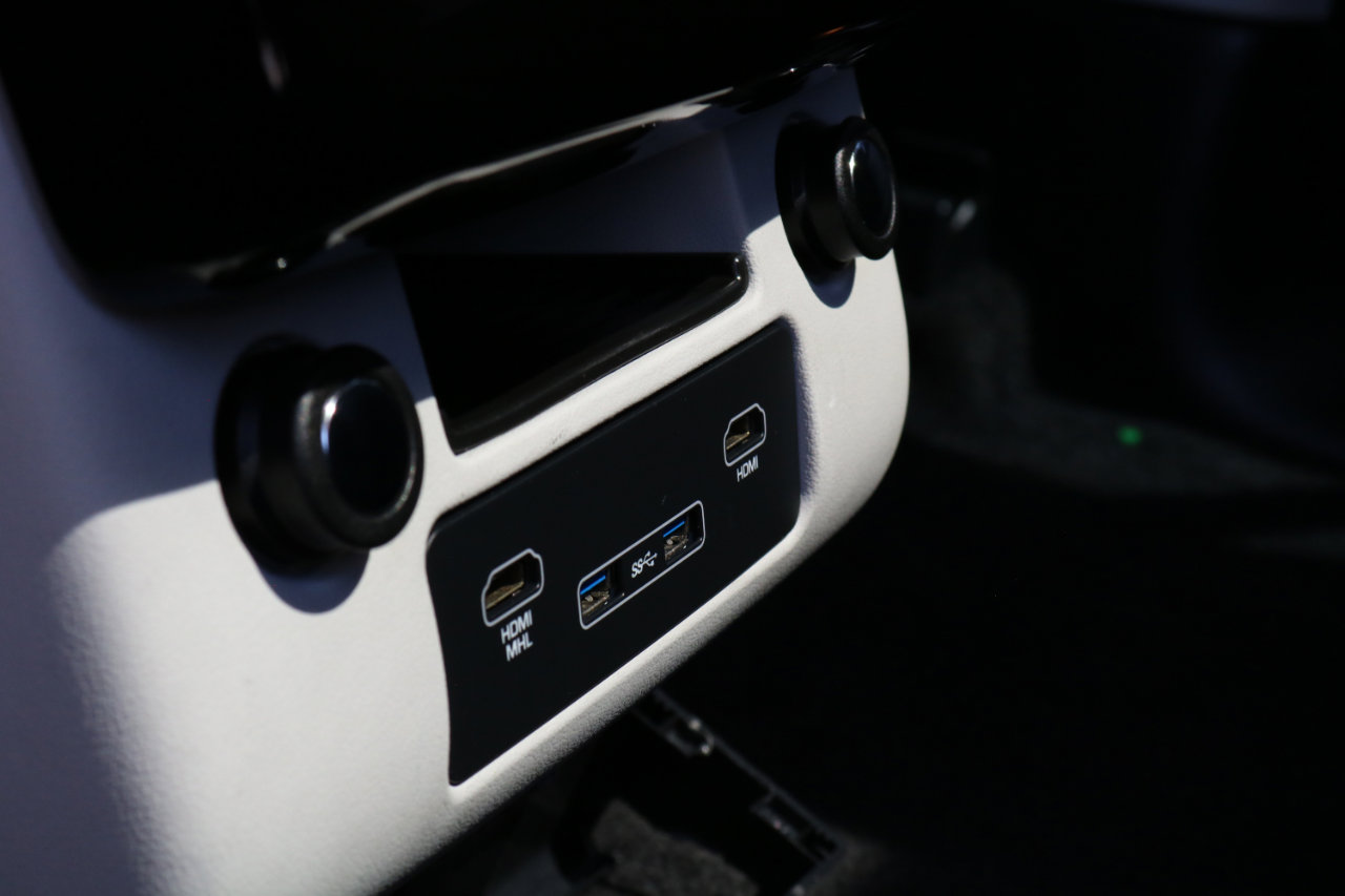 Used 2017 Land Rover Range Rover Supercharged image 43