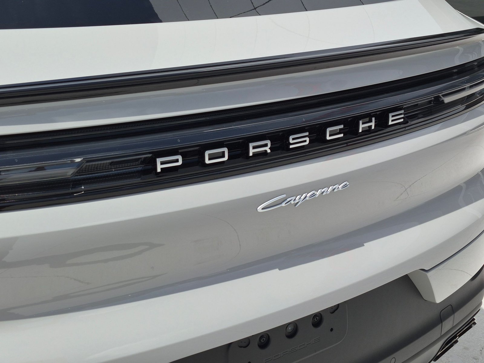 New 2026 Porsche Cayenne Coupe AWD/4WD image 13