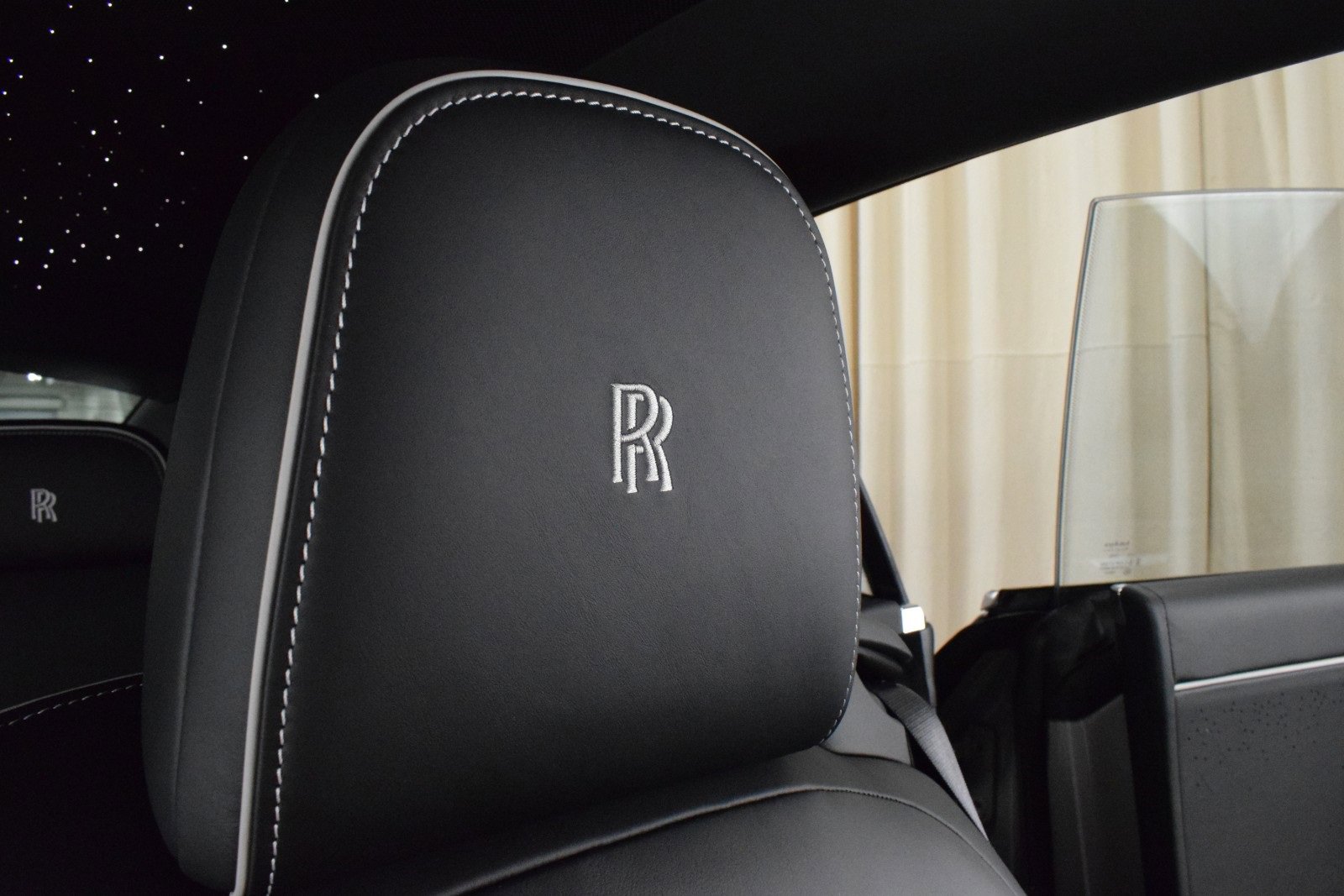 New 2024 Rolls-Royce Spectre w/ Spectre Launch Package image 32