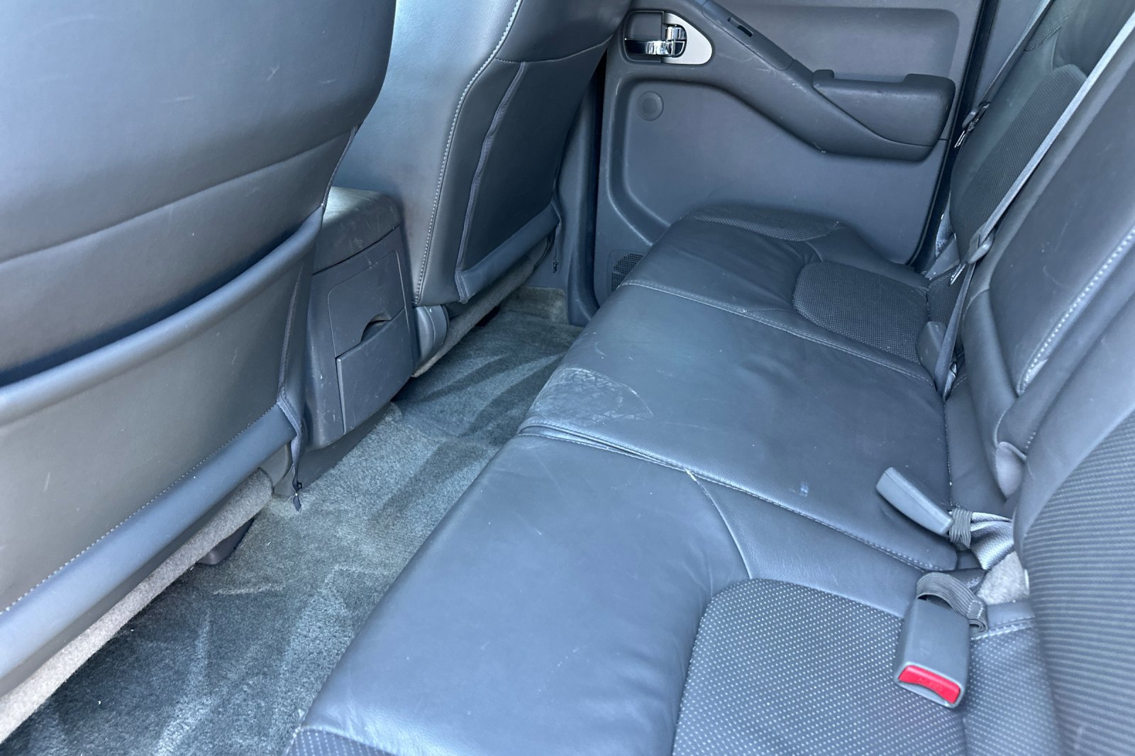 Used 2016 Nissan Frontier SL image 12