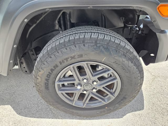 Certified 2024 Jeep Wrangler Unlimited Sport AWD/4WD image 19