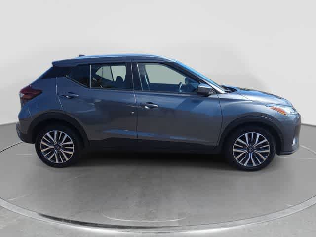 Used 2023 Nissan Kicks SV FWD image 9