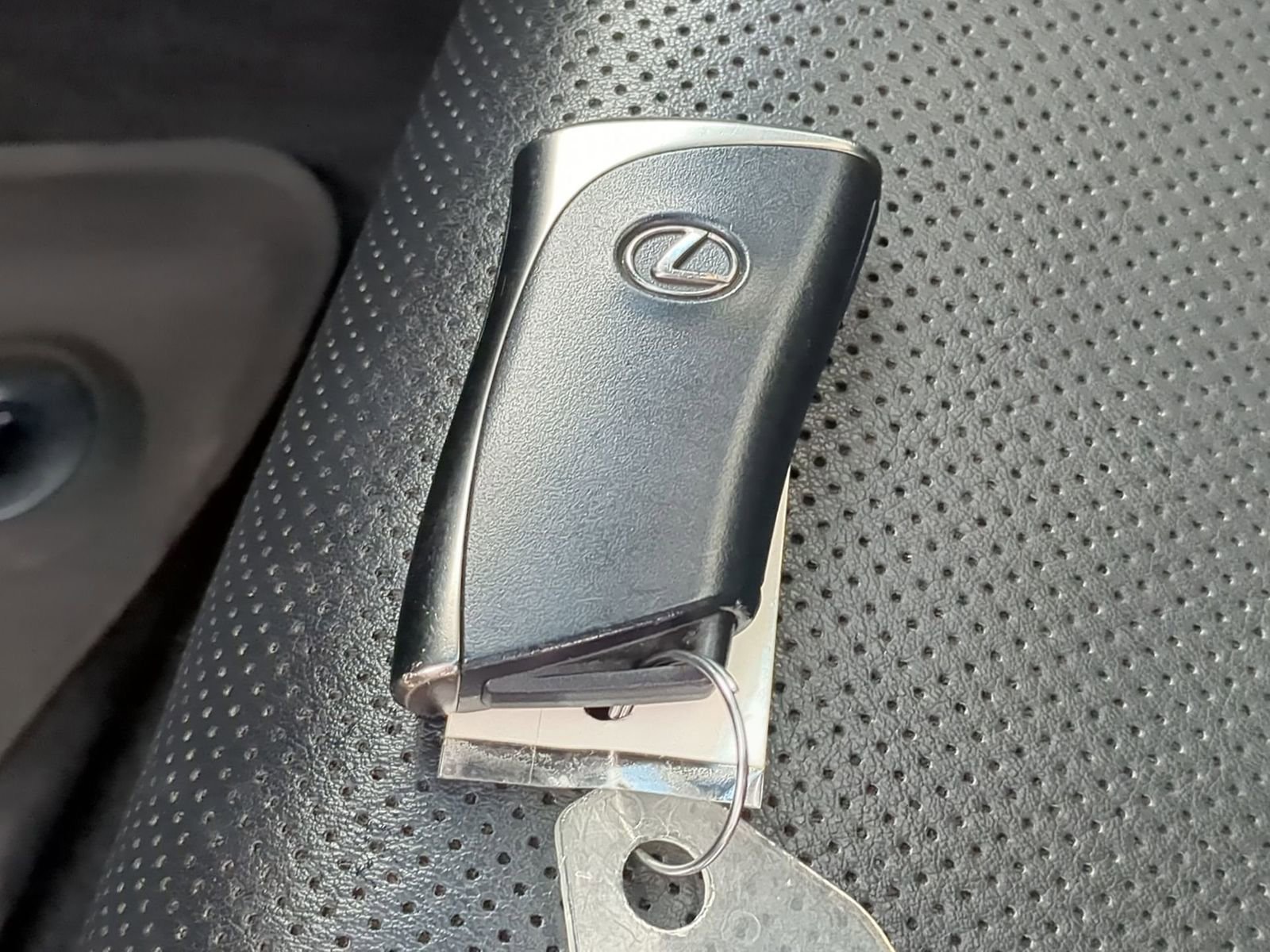 Used 2021 Lexus ES 250 w/ Premium Package image 40