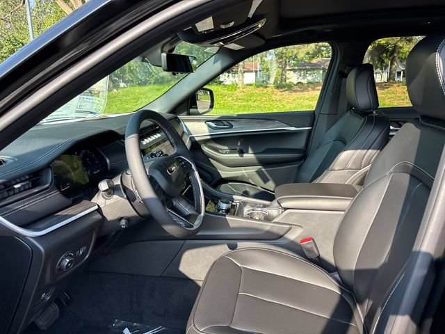 New 2027 Jeep Grand Cherokee Limited w/ Technology Group II AWD/4WD image 6