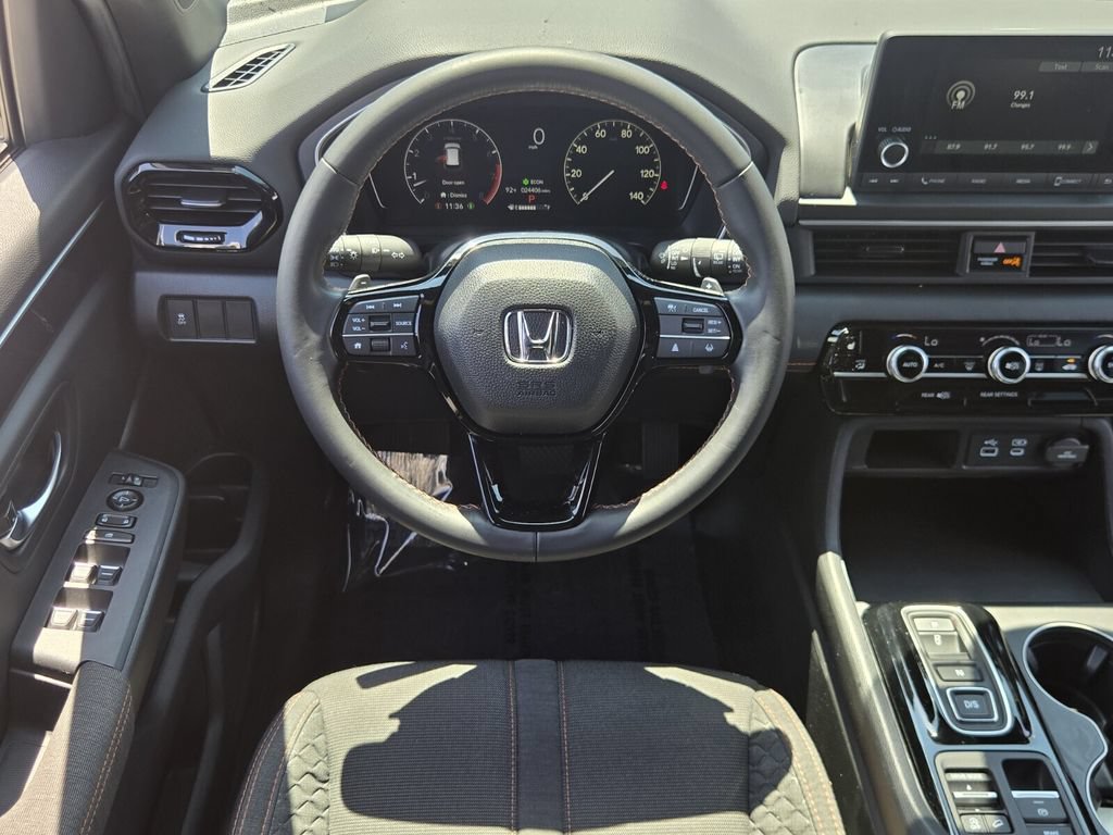 Certified 2025 Honda Pilot Sport image 12