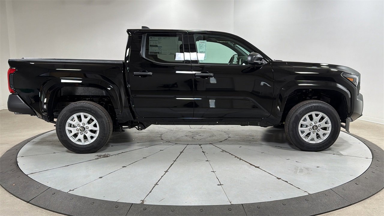 New 2026 Toyota Tacoma SR image 6