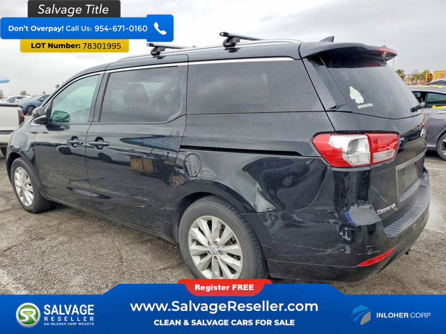 Used 2016 Kia Sedona EX image 3