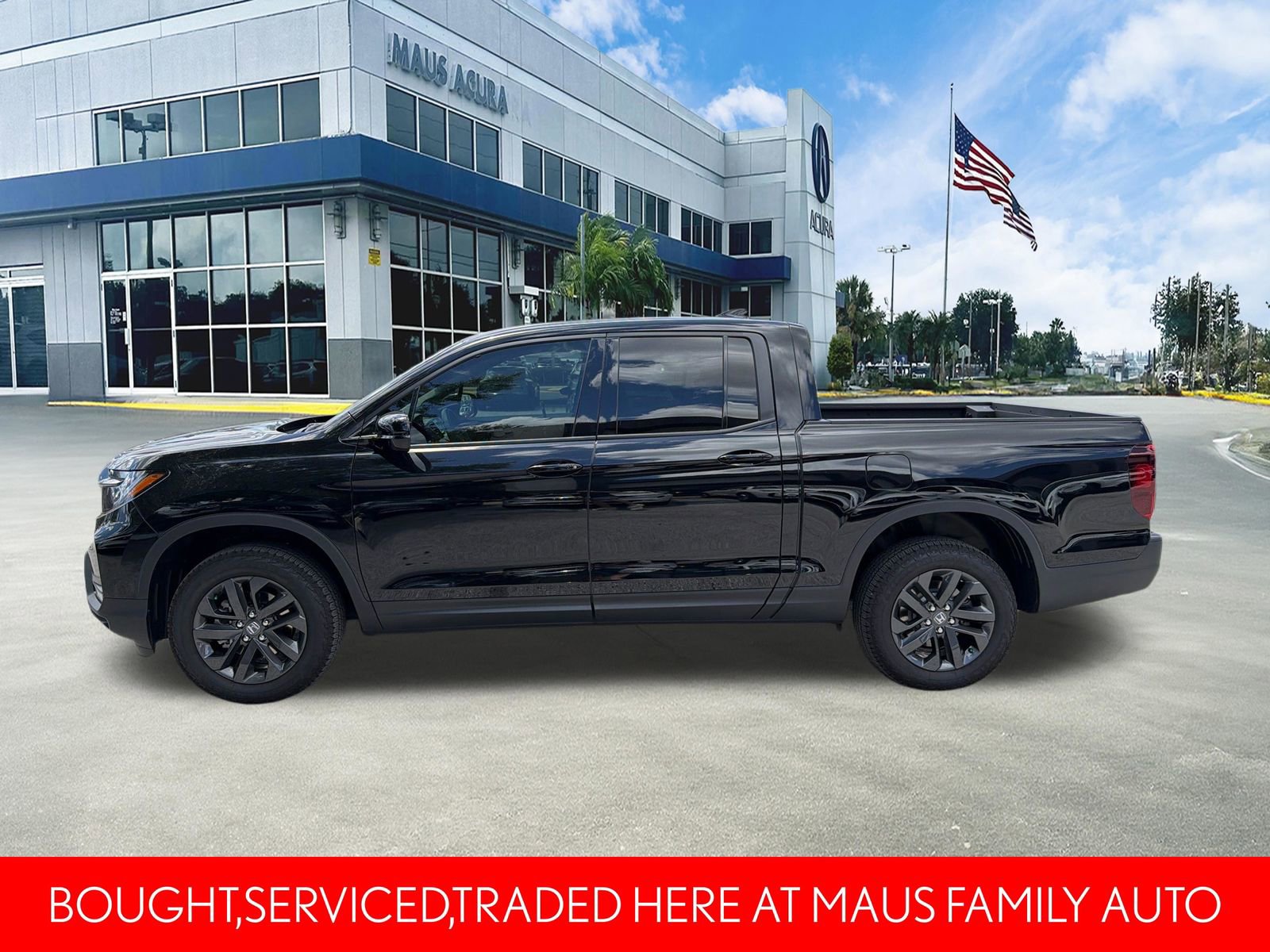 Used 2025 Honda Ridgeline Sport image 7