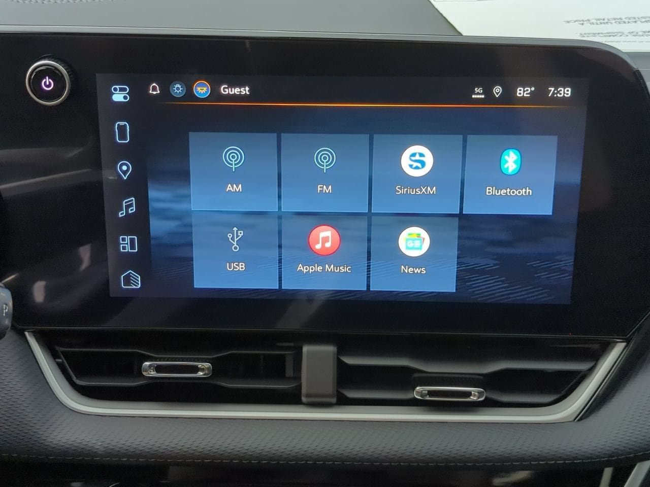 New 2027 Chevrolet Equinox LT FWD image 14