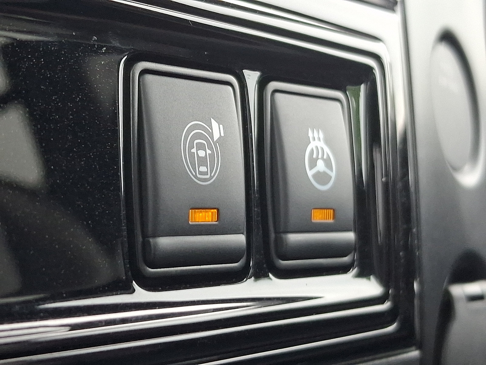 Certified 2024 Nissan Titan PRO-4X w/ Pro-4x Convenience Package AWD/4WD image 31