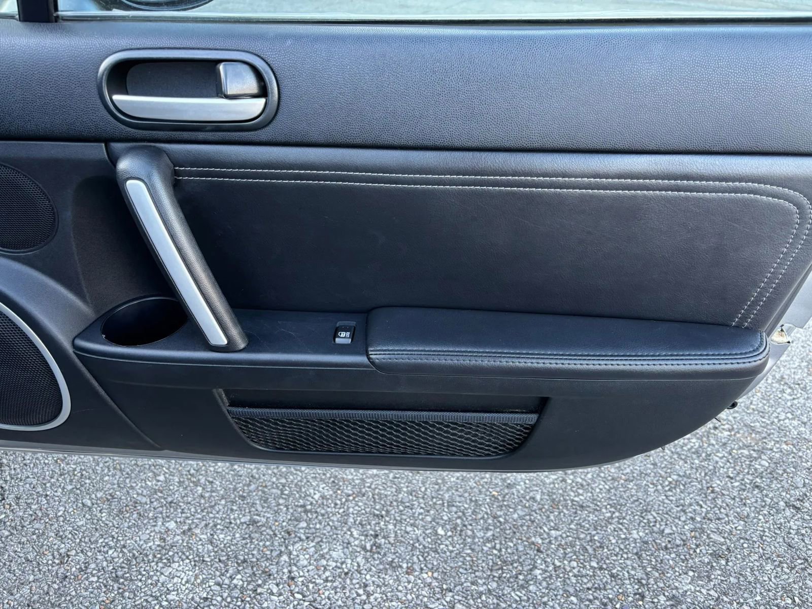 Used 2009 MAZDA MX-5 Miata Grand Touring w/ Premium Pkg RWD image 15