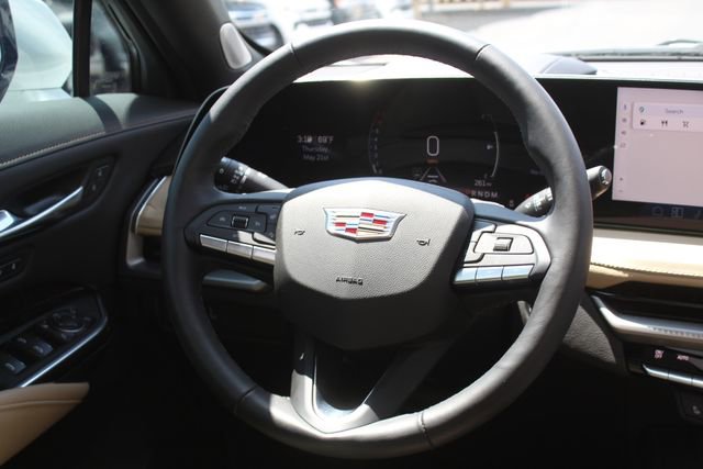 Used 2024 Cadillac XT4 Premium Luxury w/ Active Safety Package FWD image 21