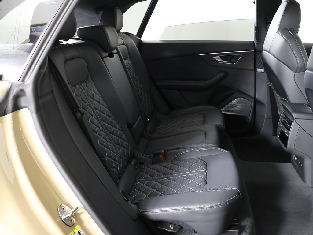Used 2024 Audi SQ8 Premium Plus AWD/4WD image 39