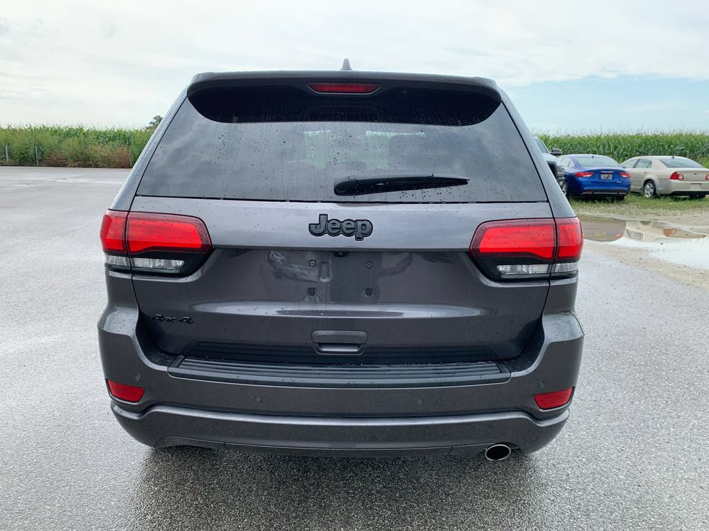 Used 2020 Jeep Grand Cherokee Altitude AWD/4WD image 7