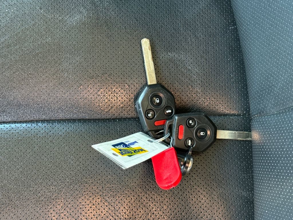 Used 2010 Subaru Outback 2.5i Limited image 29