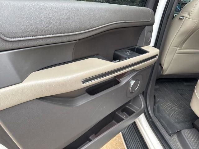 Used 2019 Ford Expedition Max XLT w/ Equipment Group 202A image 17