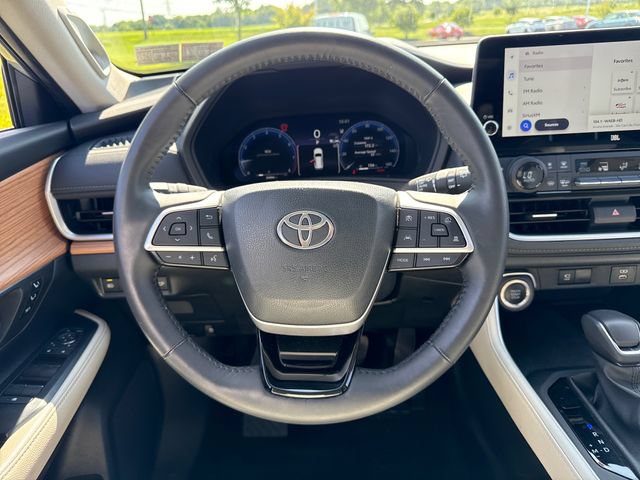 Used 2024 Toyota Grand Highlander AWD image 20