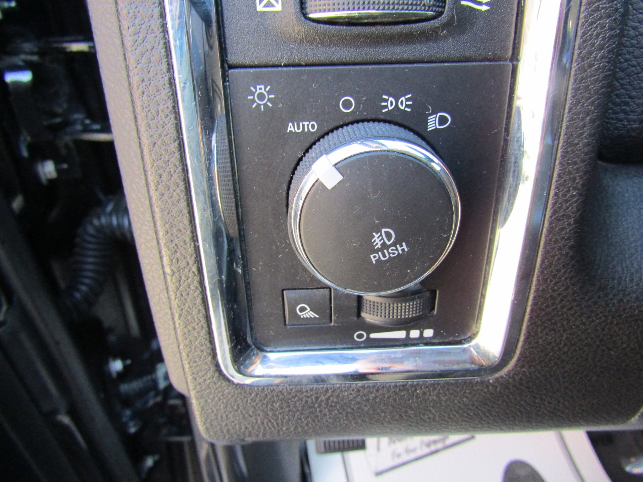 Used 2017 RAM 1500 Laramie image 22