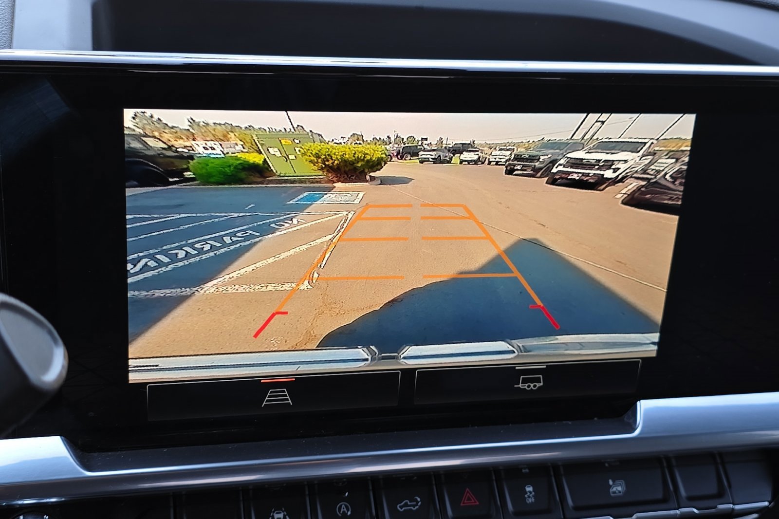 Used 2023 GMC Sierra 1500 Elevation image 25