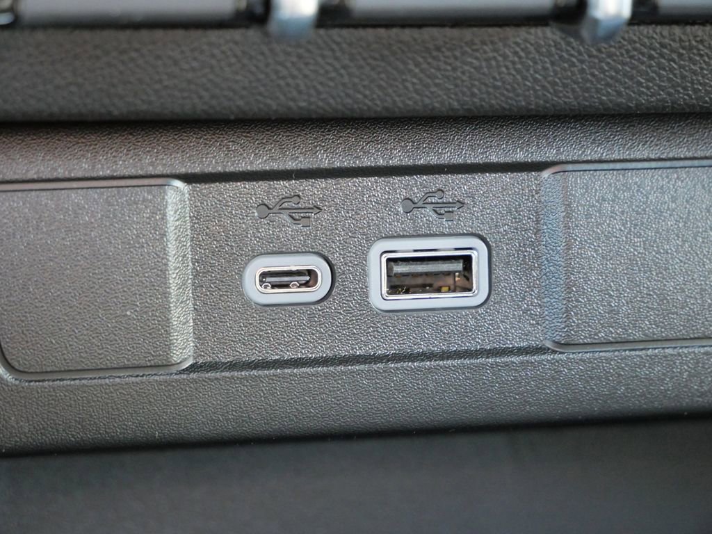 New 2026 GMC Canyon Elevation w/ Convenience Package image 49