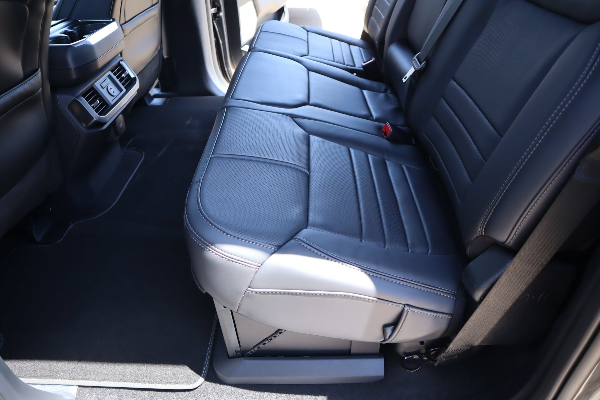 New 2026 Ford F150 Platinum w/ Equipment Group 702A High AWD/4WD image 14