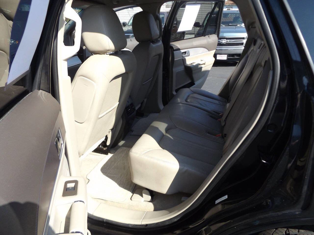 Used 2013 Lincoln MKX AWD image 16