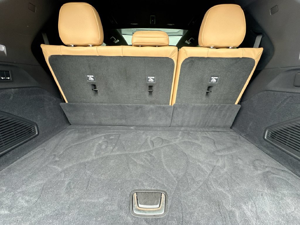 Used 2025 Cadillac Escalade IQ Luxury 2 AWD/4WD image 34