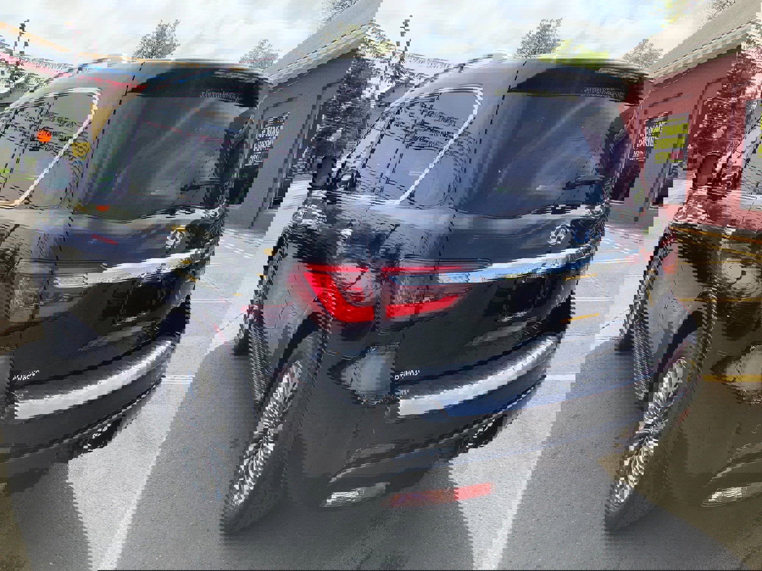 Used 2019 INFINITI QX80 Luxe w/ 22" Wheel Package image 5